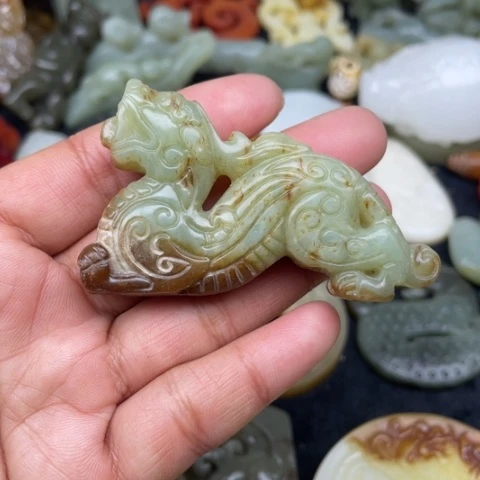 蛇纹石玉颈饰未镶嵌16