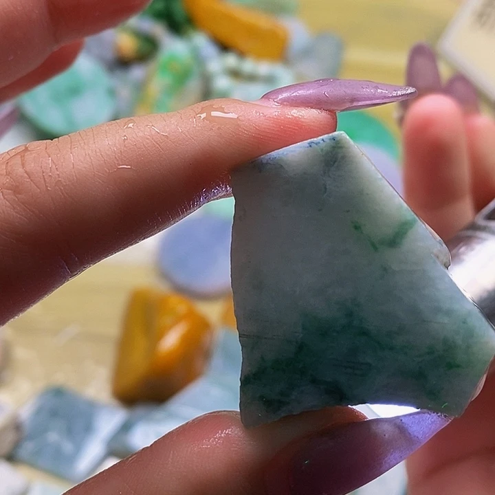 翡翠未镶嵌挂件天然翡翠