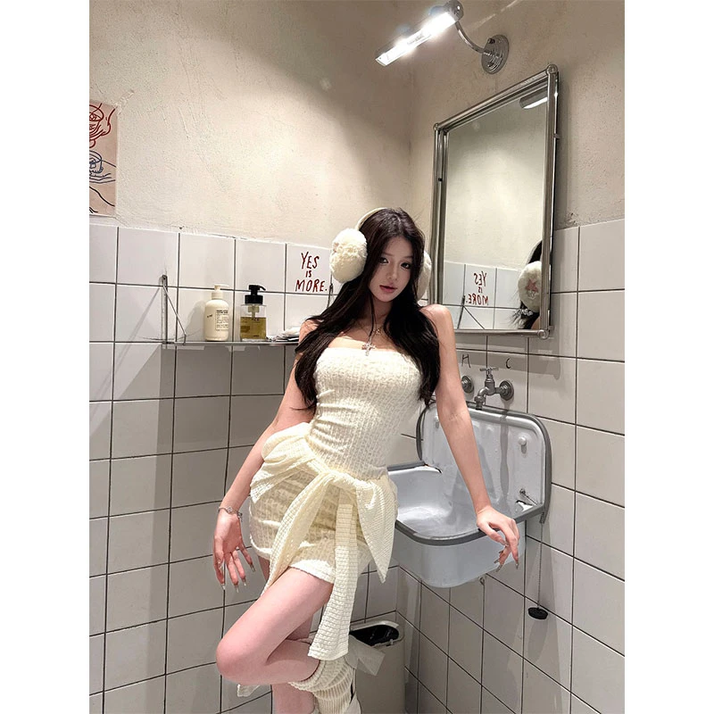 高级感纯欲风氛围感抹胸连衣裙女长袖开衫套装收腰显瘦辣妹两件套