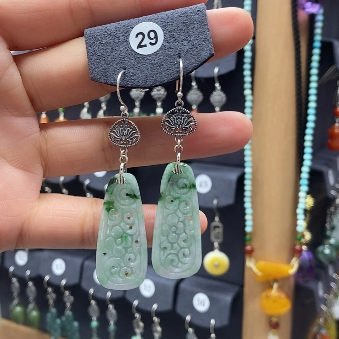 菡****翡翠银S925镶嵌耳饰