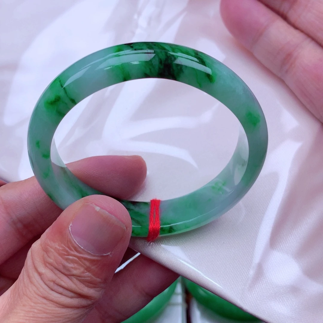 翡翠未镶嵌手镯翡翠