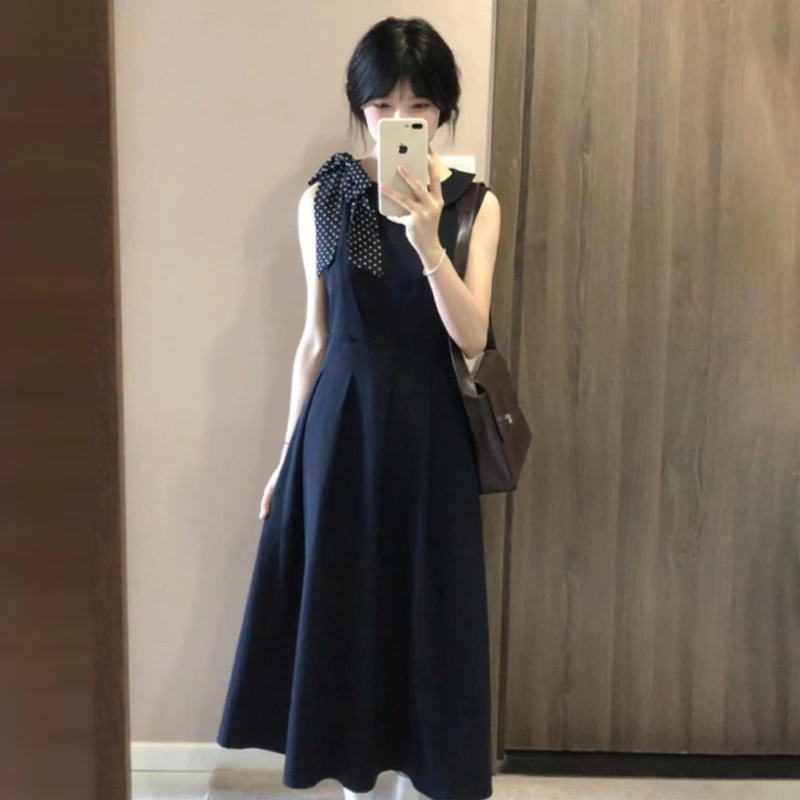 法式黑色赫本风无袖连衣裙子女夏季小个子高级感减龄收腰长裙3341