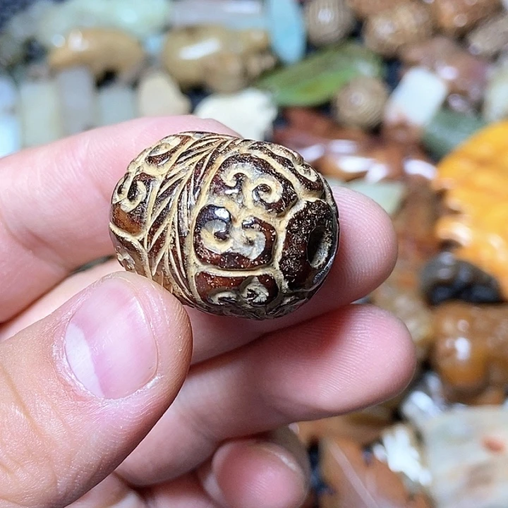 和田玉未镶嵌颈饰86