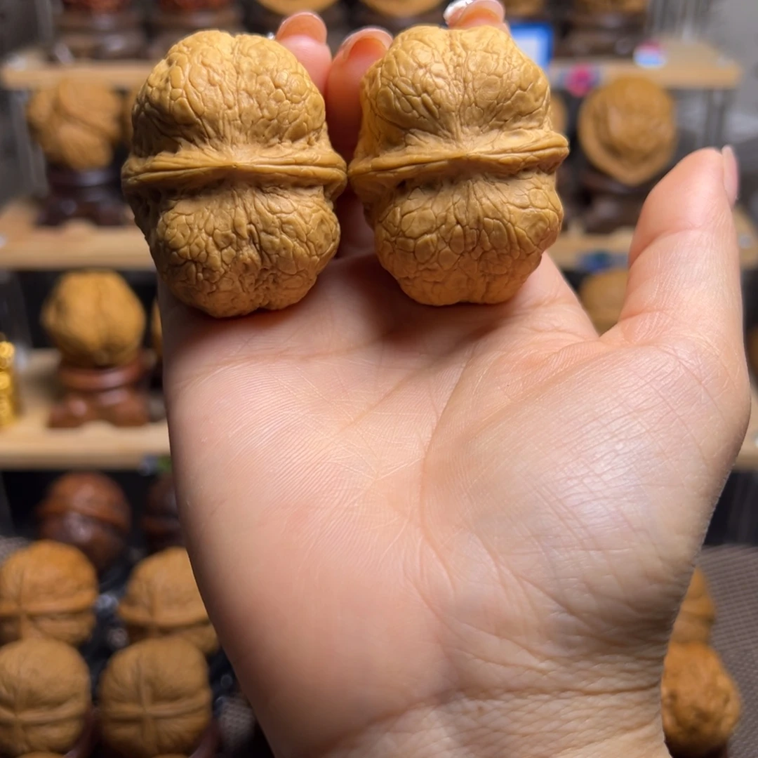 桃核把件方尊H17、45……