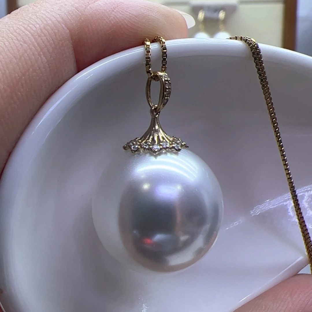 淡水珍珠耳饰18K金镶嵌