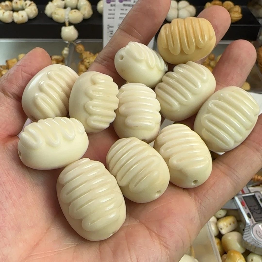菩提根/象牙果手串微瑕白色热狗面包11颗