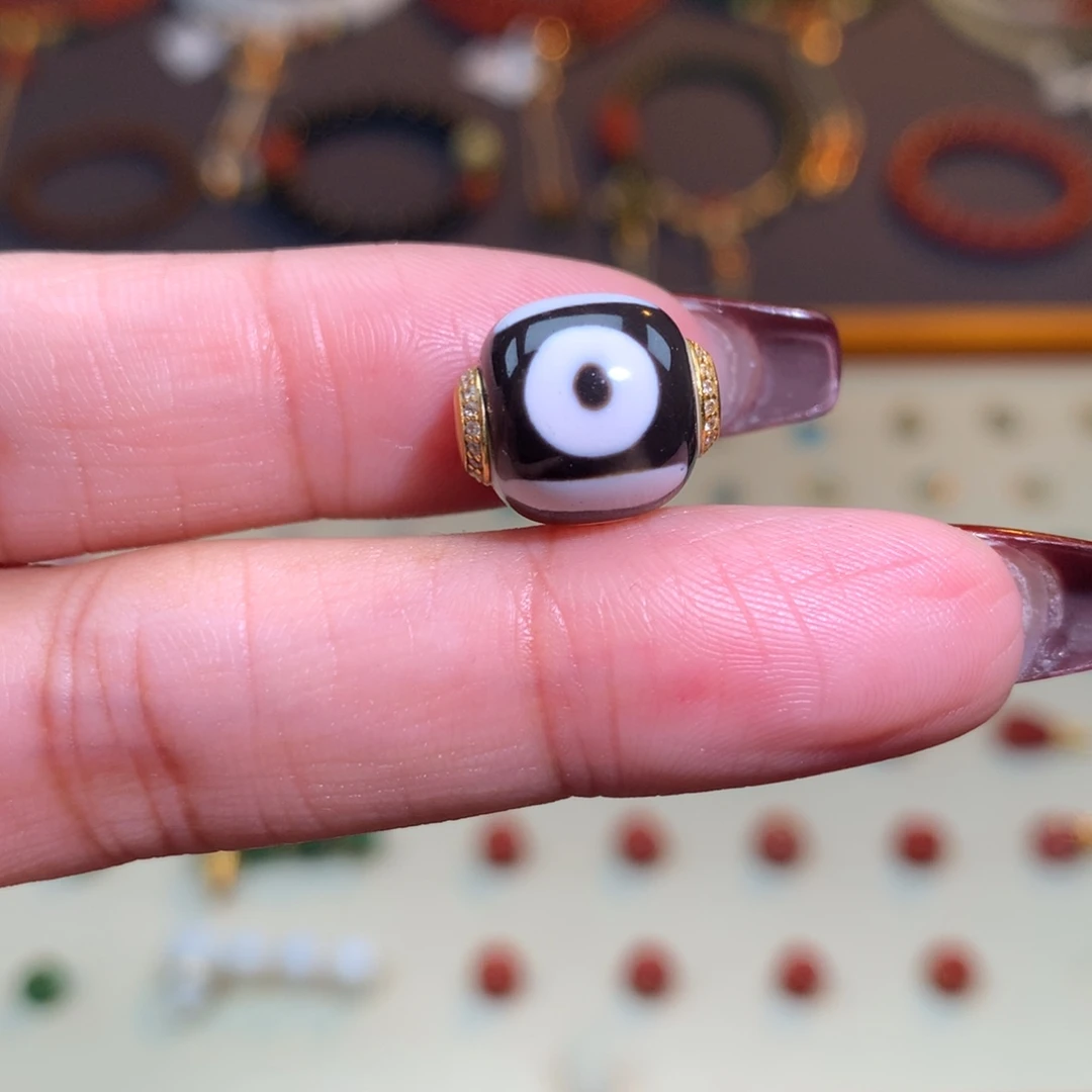 玛瑙/玉髓18K金镶嵌颈饰