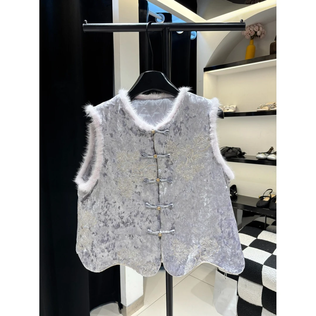 丝绒国风马甲秋冬新中式夹棉外套盘扣刺绣坎肩背心水貂毛马夹女装