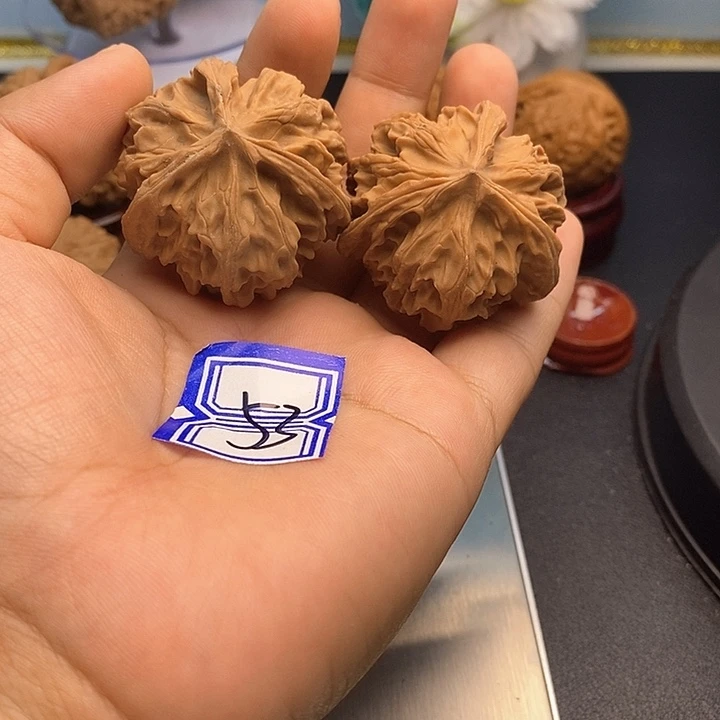 把件文玩核桃41三棱