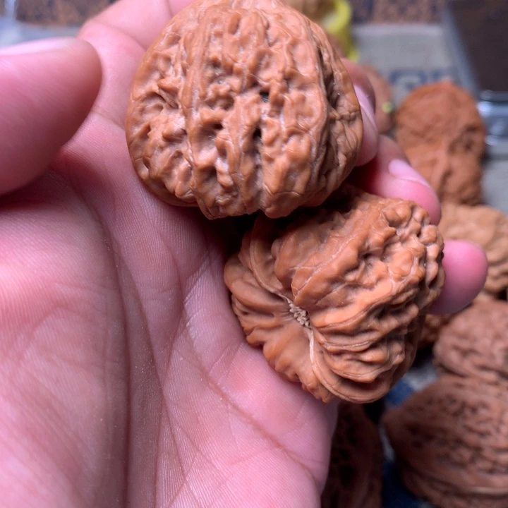 桃核把件平谷凹底好看