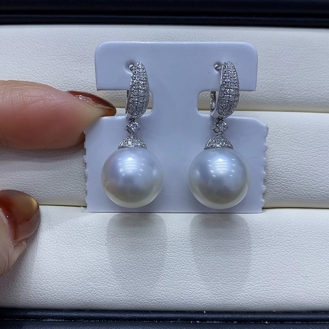 海水珍珠耳饰18K金镶嵌12到13点位澳白