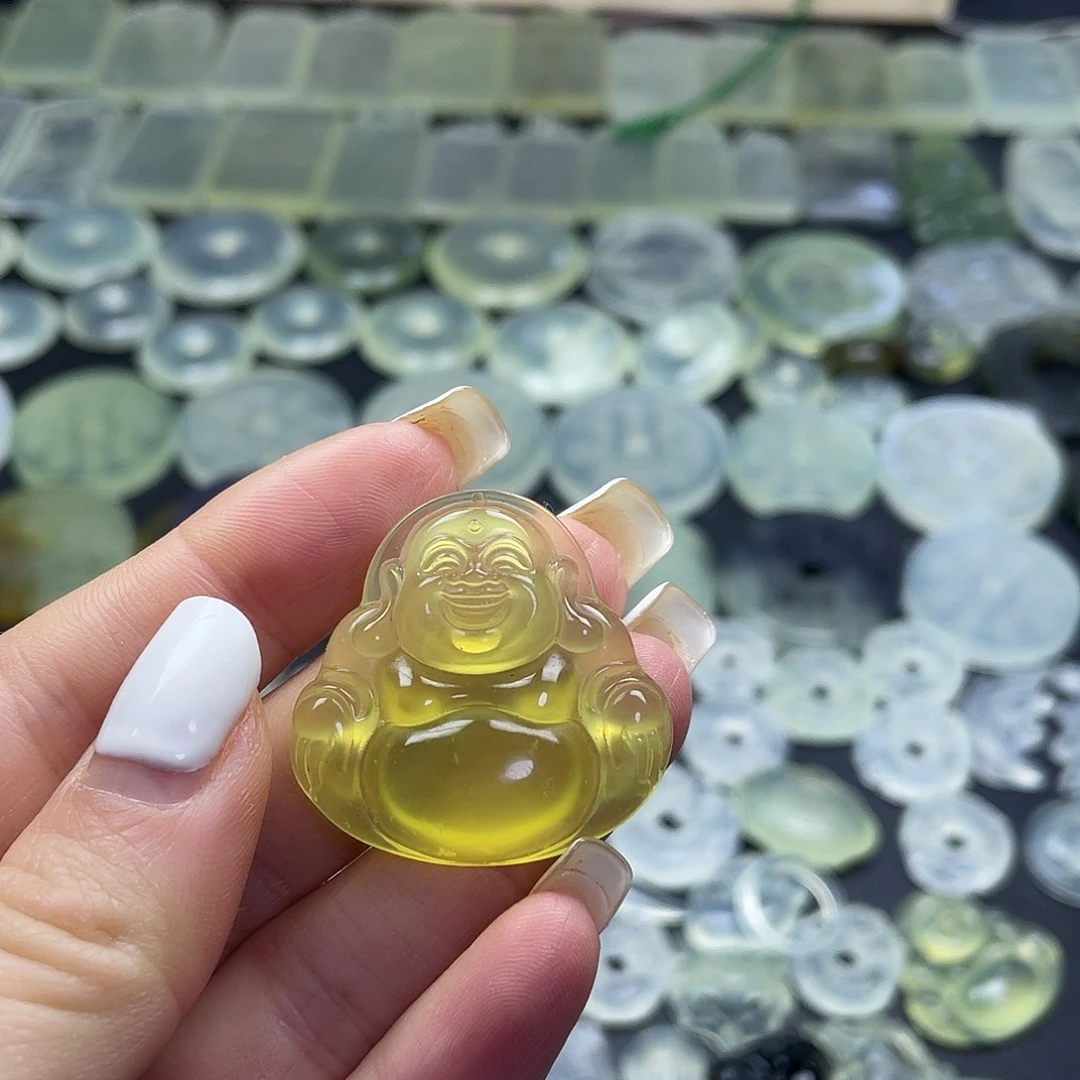 岫玉未镶嵌项圈肚佛