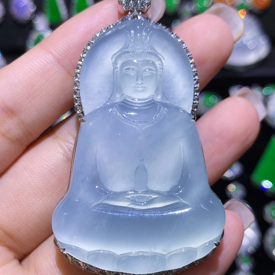 翡翠18K金镶嵌颈饰高冰波