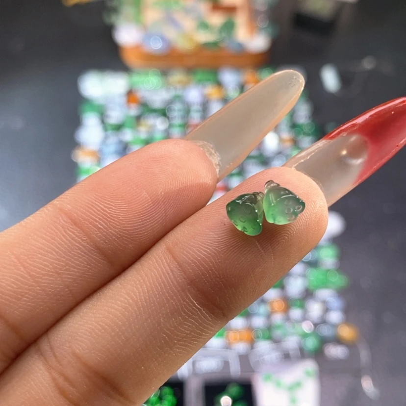 【闪购商品】翡翠挂件未镶嵌莲蓬