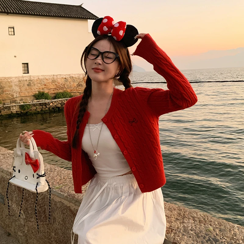 法式蓝色麻花针织开衫女秋季2025新款慵懒风宽松显瘦短款毛衣外套