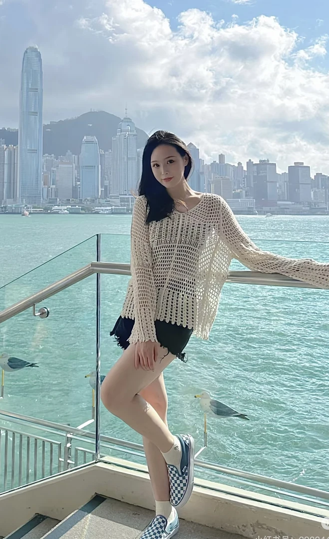 法式长袖镂空薄款防晒针织衫女夏季新款套头上衣宽松外搭罩衫FZS1