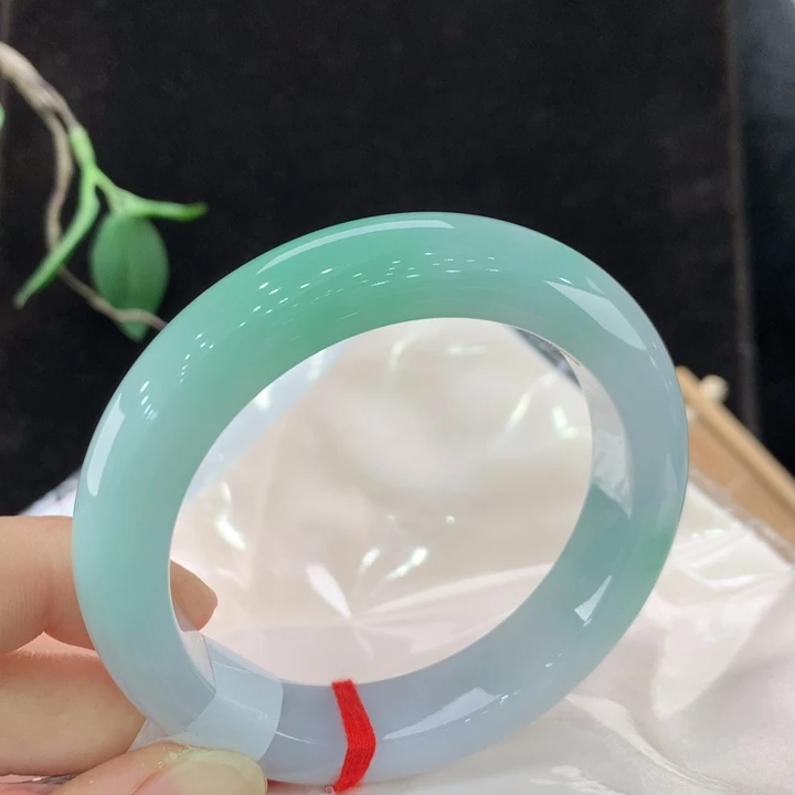 翡翠手镯未镶嵌111/5829
