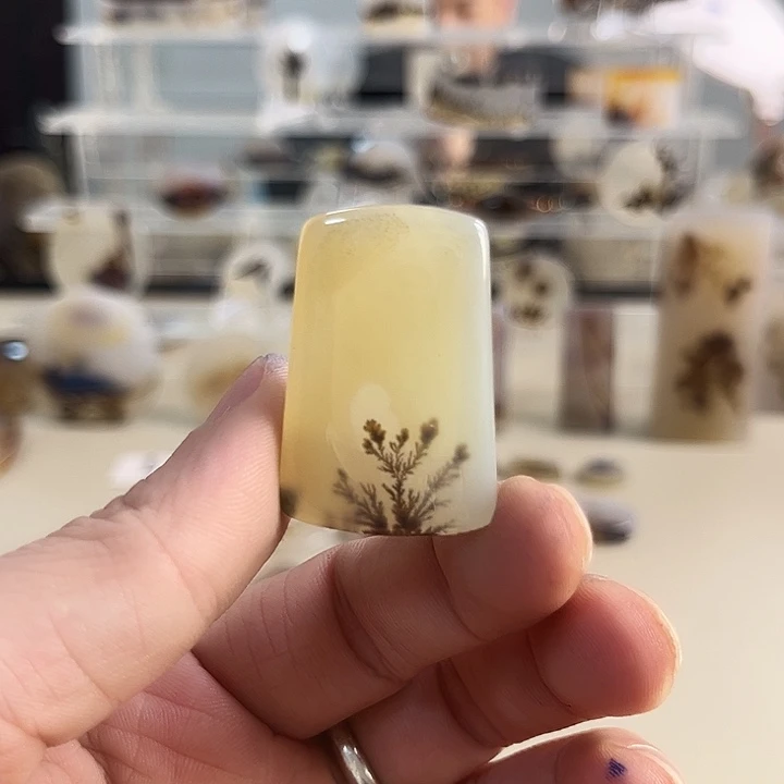 玛瑙/玉髓吊坠(不含链)未镶嵌软****?