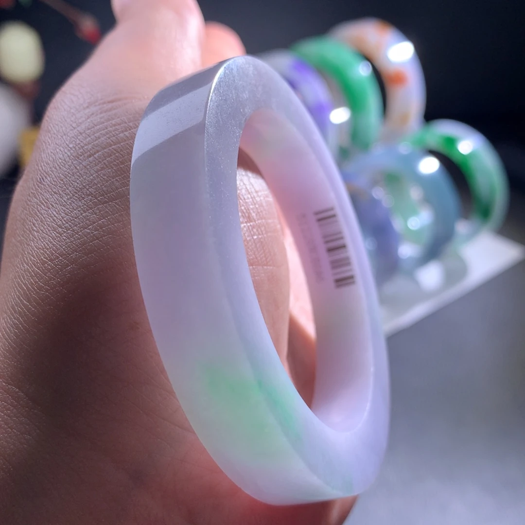 定制翡翠未镶嵌手镯