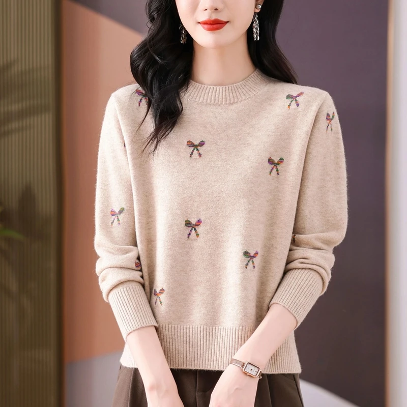 2025年春季纯色女士圆领时尚洋气宽松显瘦款套头百搭短款毛衣减龄