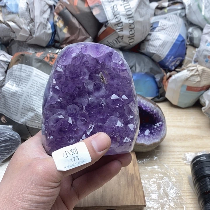 未镶嵌紫晶珠宝半成品