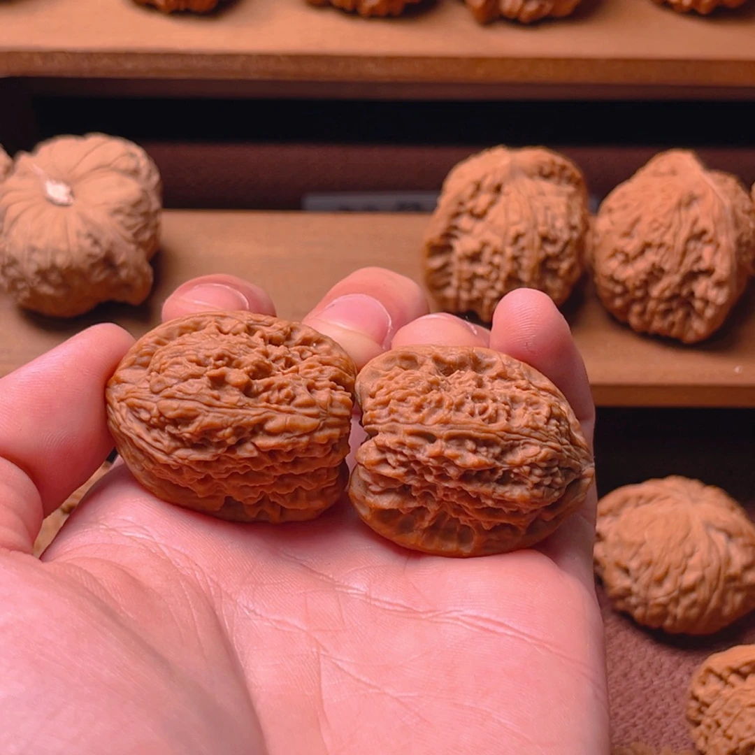 时***空文玩核桃吊坠南疆