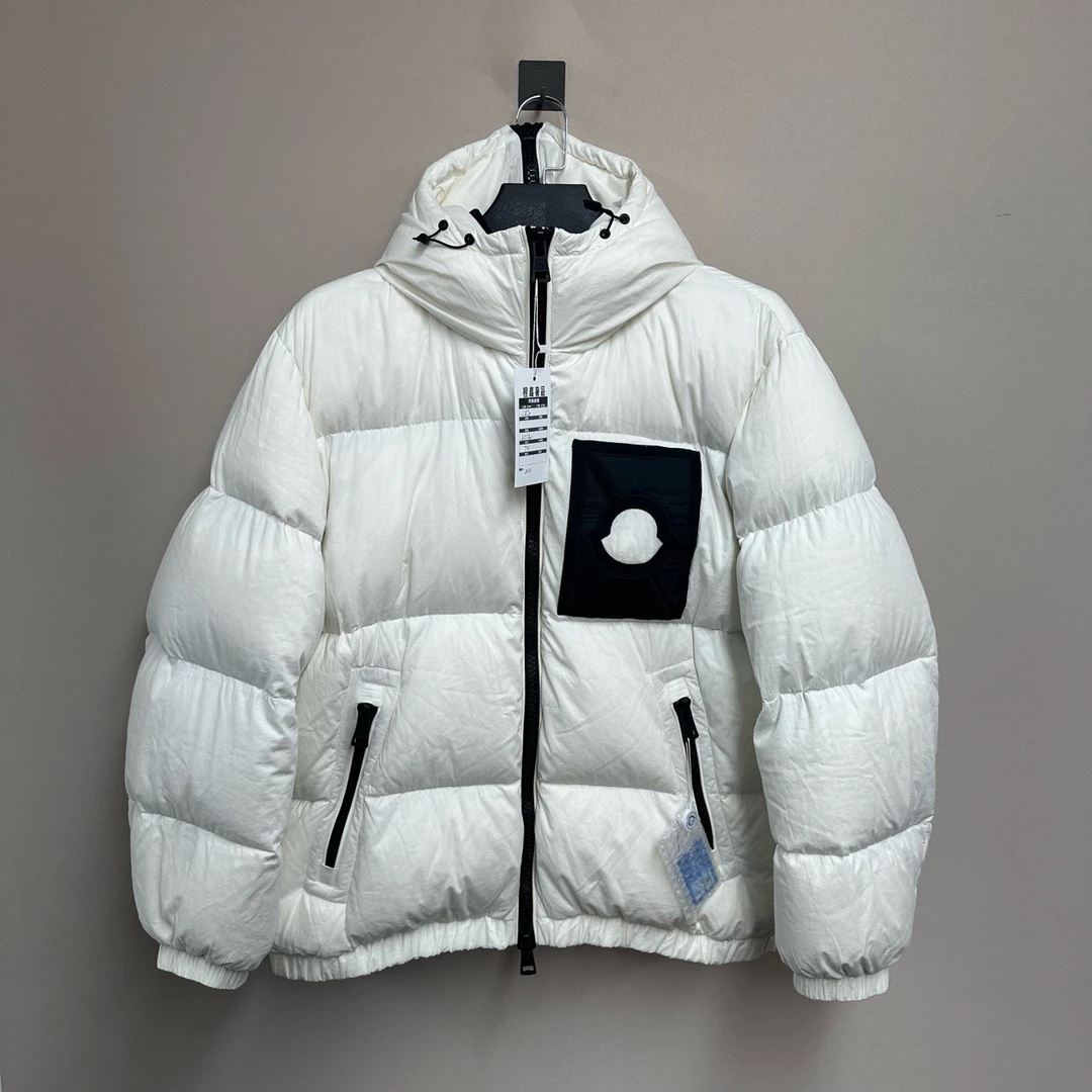 99新 MONCLER 盟可睐 Genius联名款羽绒服/2码/价15900