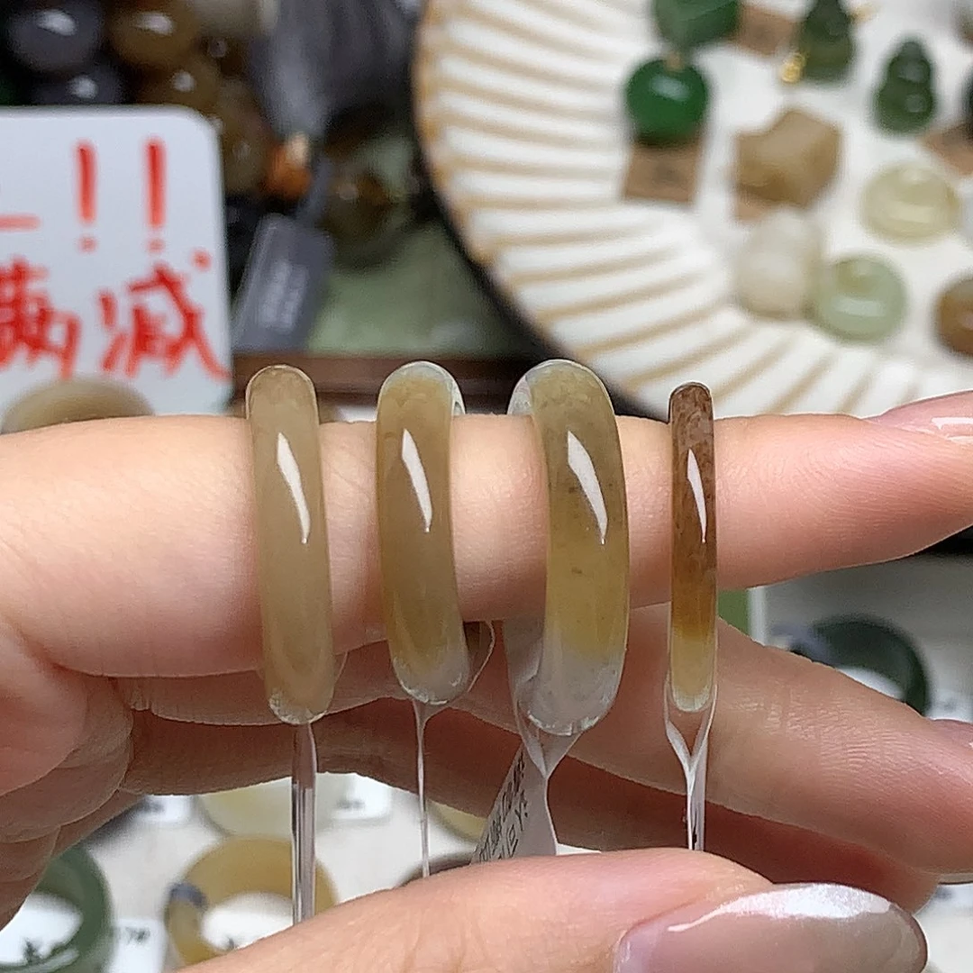 未镶嵌戒指和田玉直播间选购