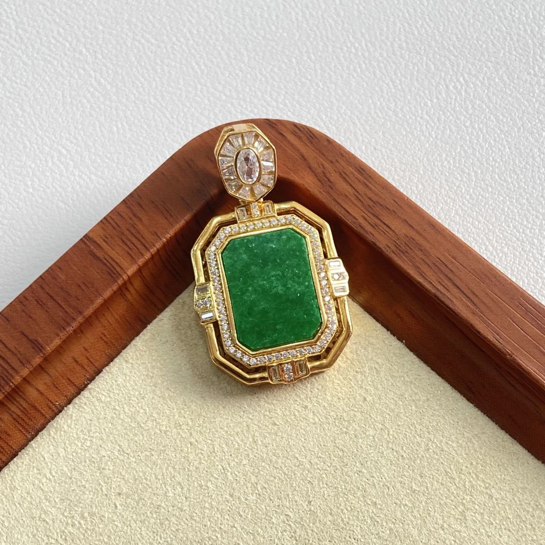 【星浩好物】s925银镶翡翠吊坠-QT96L3【多样性发一件】12*16配高货绳