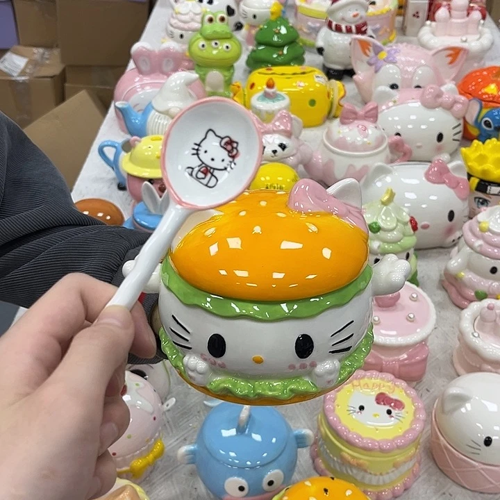 紫砂茶盘玩游戏的时候