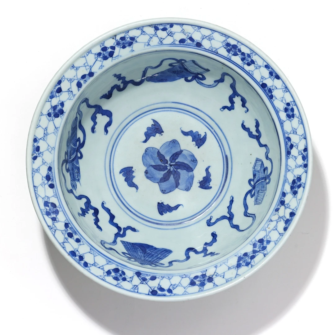 4336清中晚期·青花博古花卉纹盆【古董拍卖】