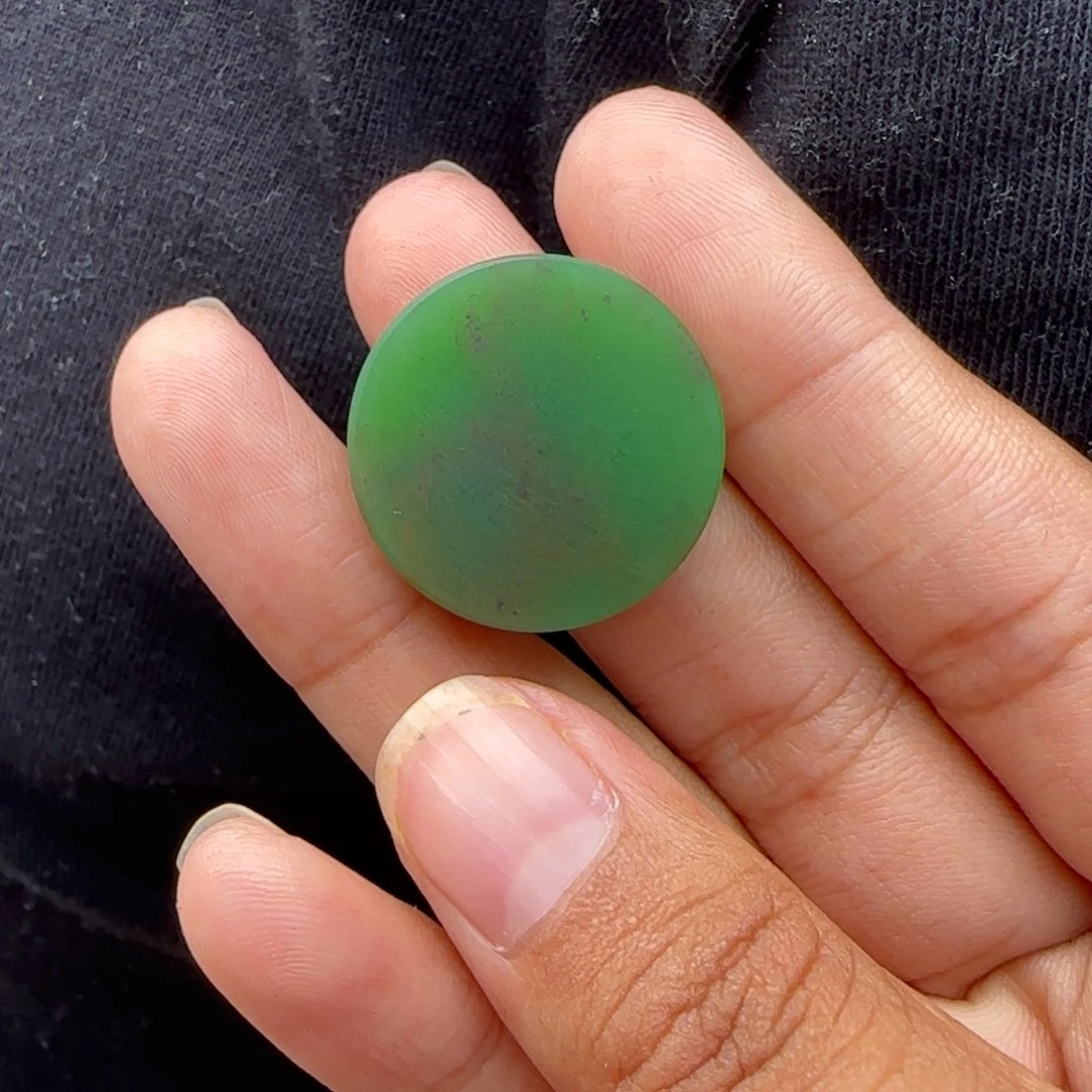 和田玉未镶嵌颈饰定制