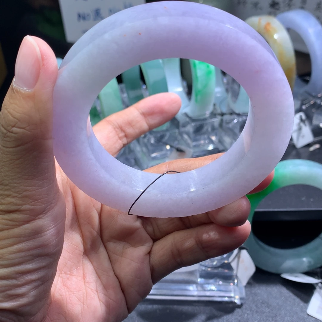 未镶嵌翡翠手镯定制翡翠