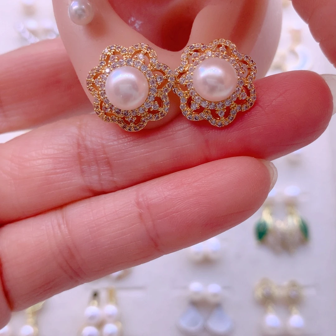 合金耳饰淡水珍珠