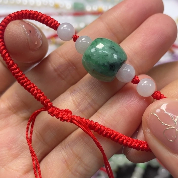 翡翠未镶嵌手绳6899999999