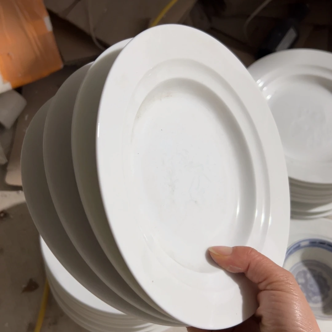 碗ヾ****纯白8寸年年有鱼盘子4个