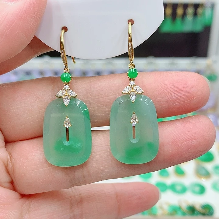 翡翠18K金镶嵌耳饰