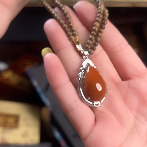 吊坠滴血莲花菩提