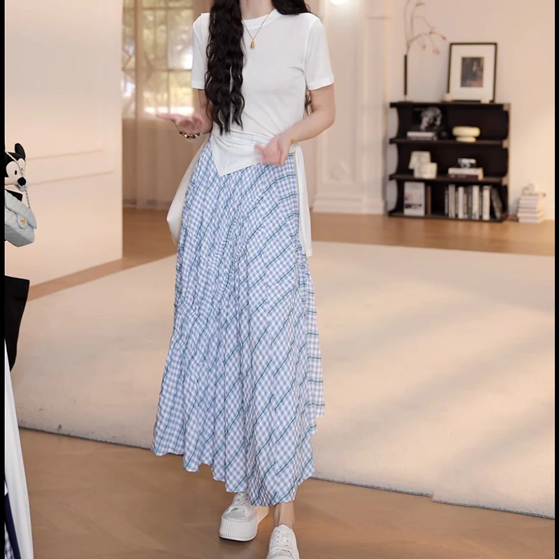 2025春夏新款高级感显瘦两件套设计感上衣+格子半身裙LK2502752