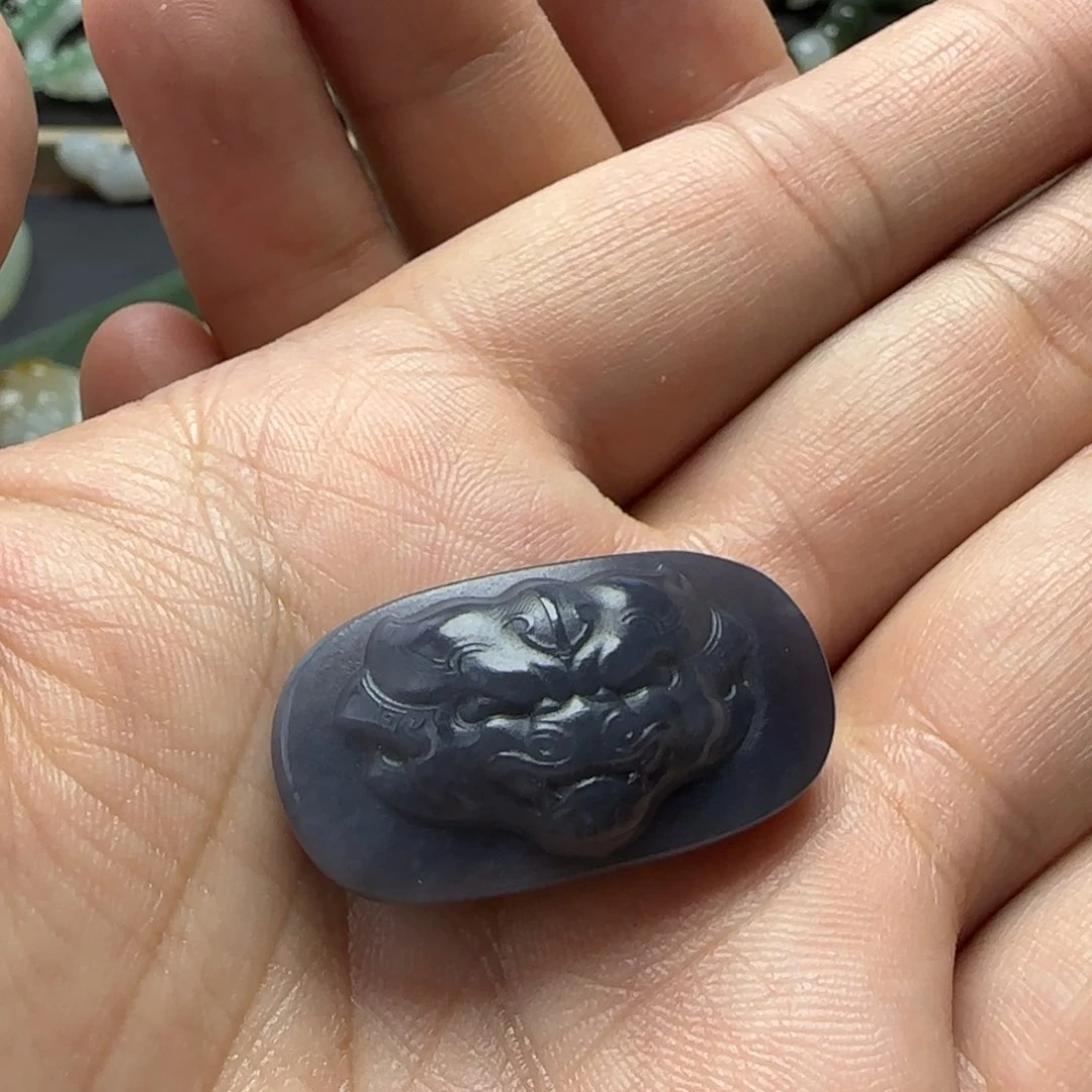 和田玉未镶嵌颈饰定制