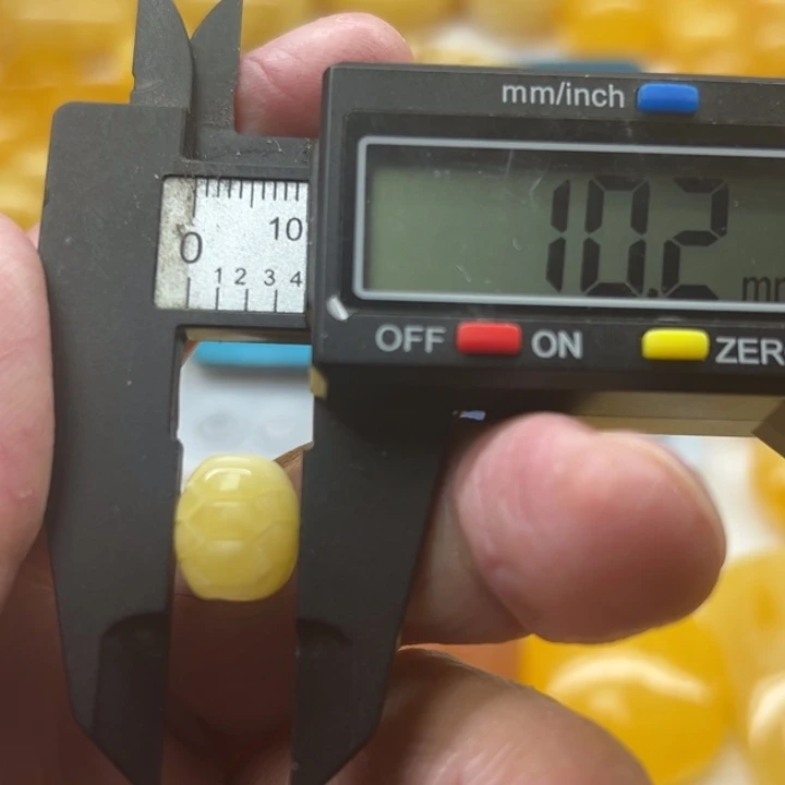 琥珀（矿物珀）未镶嵌裸石