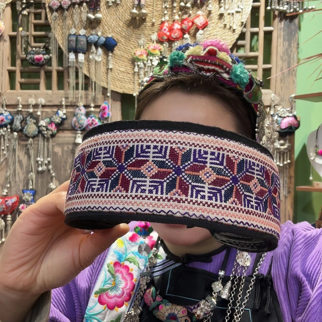 发箍。