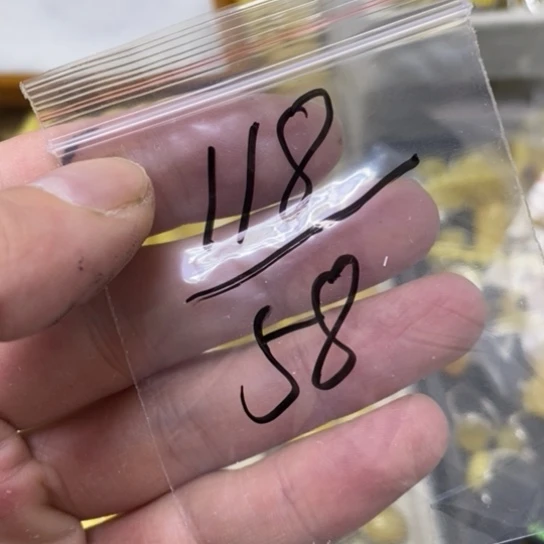 蜜蜡裸石未镶嵌真**?多样性发货