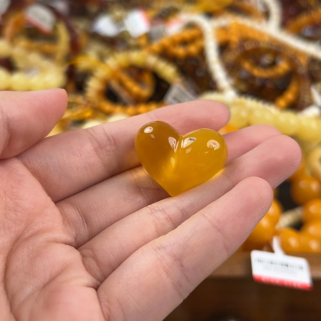 琥珀未镶嵌珠宝奇石