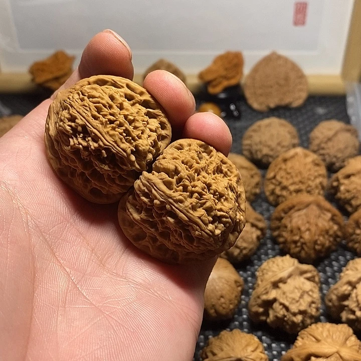 海**摆40尺南疆石文玩把件0771