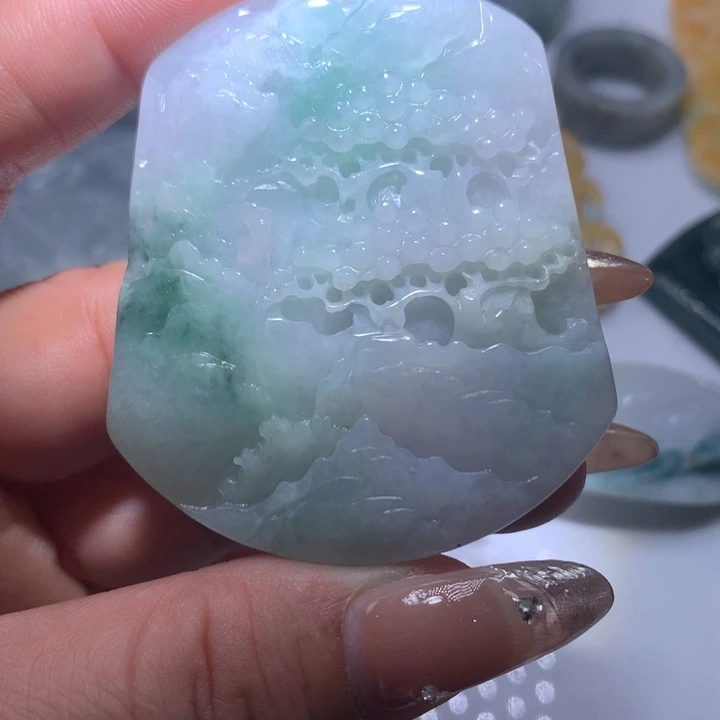 翡翠未镶嵌颈饰保真天然A货翡翠