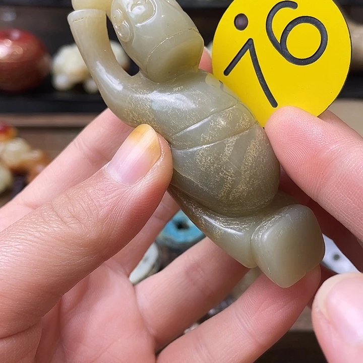 和田玉（糖玉）未镶嵌颈饰