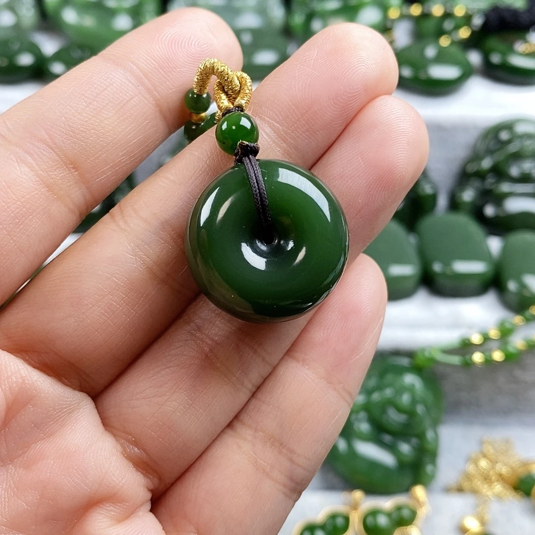 和田玉（碧玉）未镶嵌颈饰