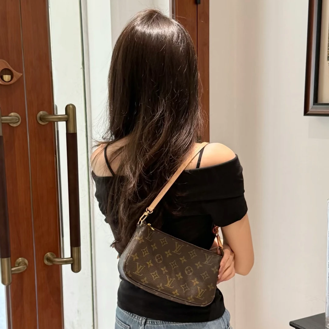 95新 LouisVuitton/路易威登 老花现代大麻将腋下斜挎全原