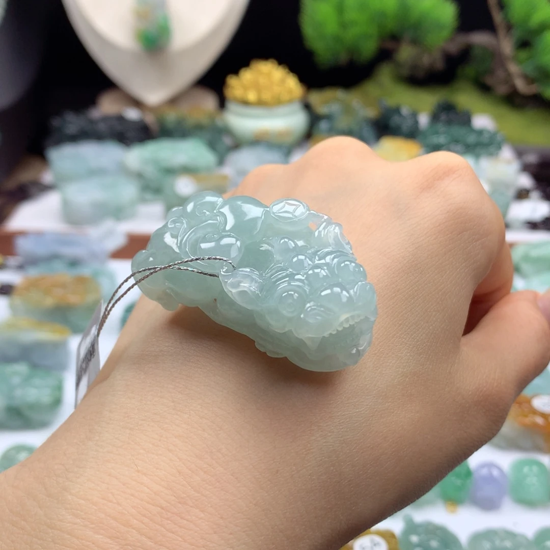 翡翠未镶嵌颈饰35